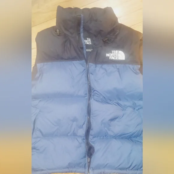 NWT-North Face Blue and Black Vest - Picture 1 of 3